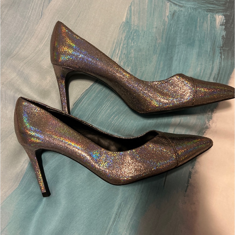 NWOT ZARA HOLOGRAPHIC HEELS size 40/9.5